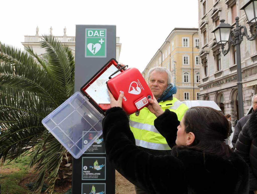 Нови дефибрилатори на Тргу Св. Антонија Image